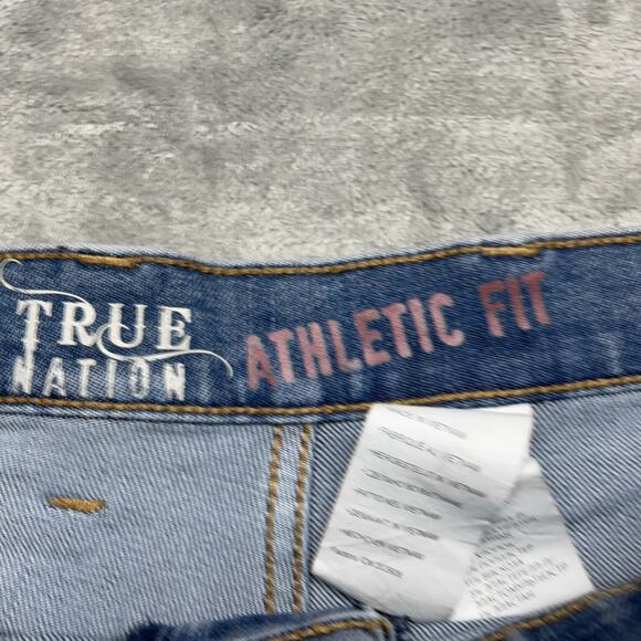 Men's True Nation Athletic Fit Y2k Bermuda Blue Jean Shorts Sz 50 Distressed - Picture 2 of 8